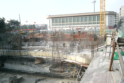 臺(tái)山伯爵半島支撐梁拆除